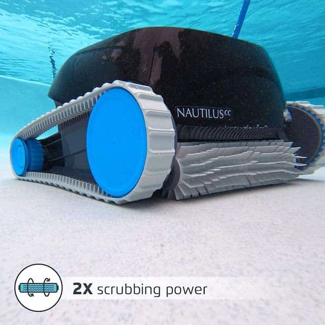 Dolphin Nautilus CC In Action Dolphin Nautilus CC In Action